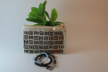 Load image into Gallery viewer, Hand Drawn Wristlet
